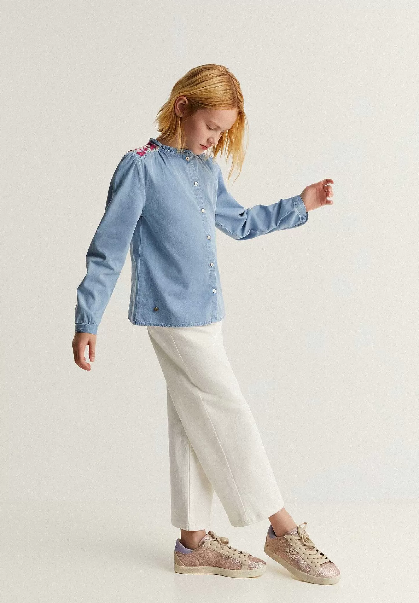 New Scalpers Blusa Denim Bordada Contraste