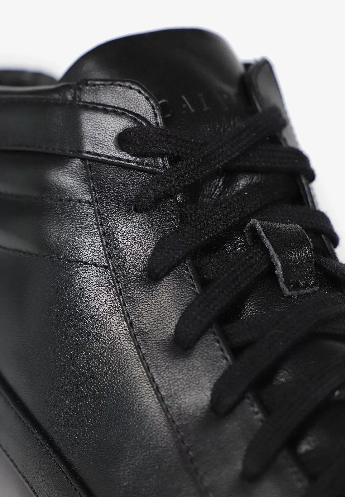 Cheap Scalpers Sneakers Altas Piel